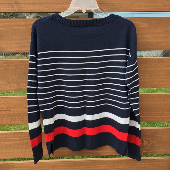 Gap Sweater - Picture 2 of 5